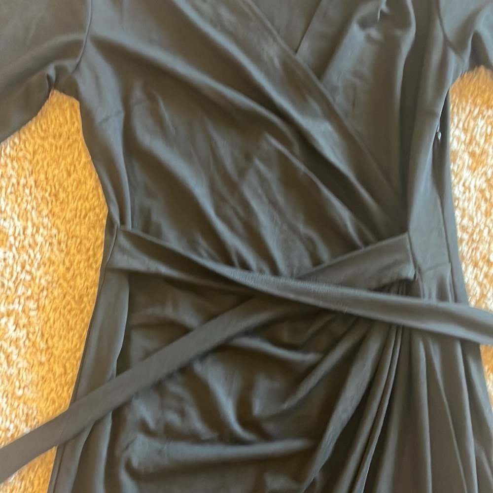 Dress - Picture 2 of 6